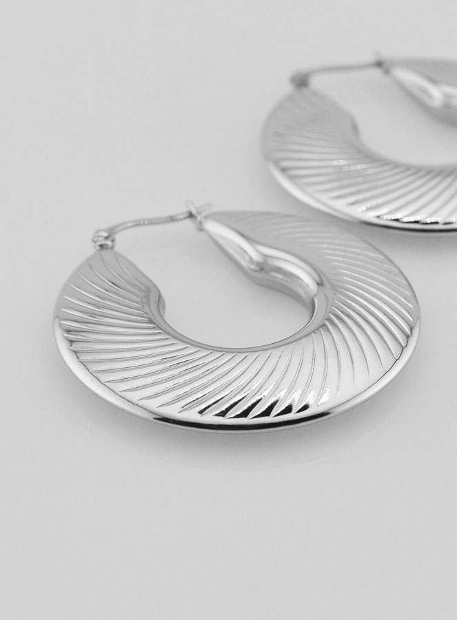 Boucles d'Oreilles Créoles Modernes Striées 4cm - Inox Argent (pic 3)