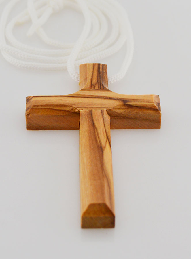 Croix d'Aube de Communion en Bois d'Olivier avec Cordon 7 cm (pic 3)