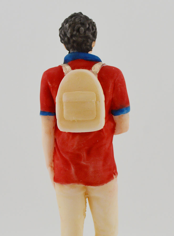 Statue en Albâtre Coloré 15cm - Carlo Acutis (pic 4)