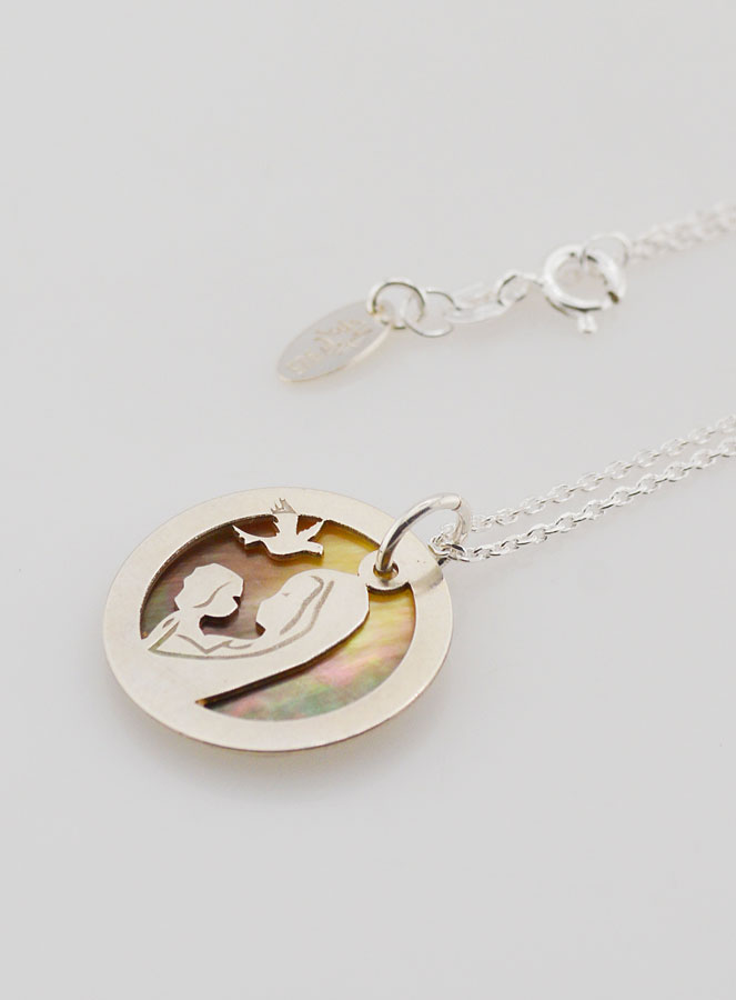 Collier Vierge à l'Enfant & Colombe - Argent & Nacre (pic 1)