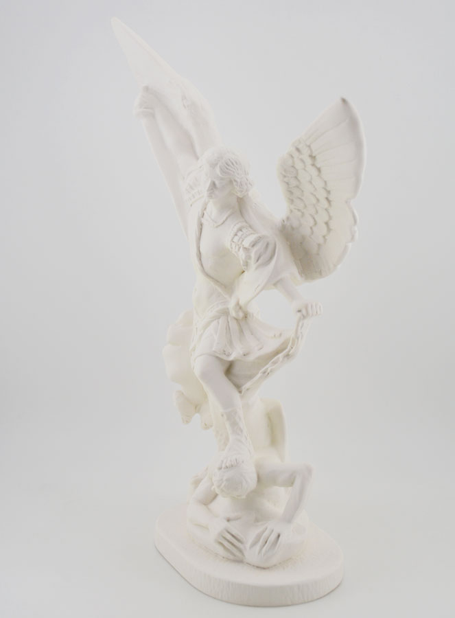 Statue de Saint Michel en Résine Phosphorescente - 30cm (pic 3)