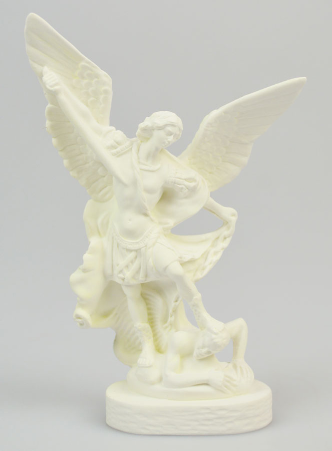 Statue de Saint Michel en Résine Phosphorescente - 12cm (pic 1)