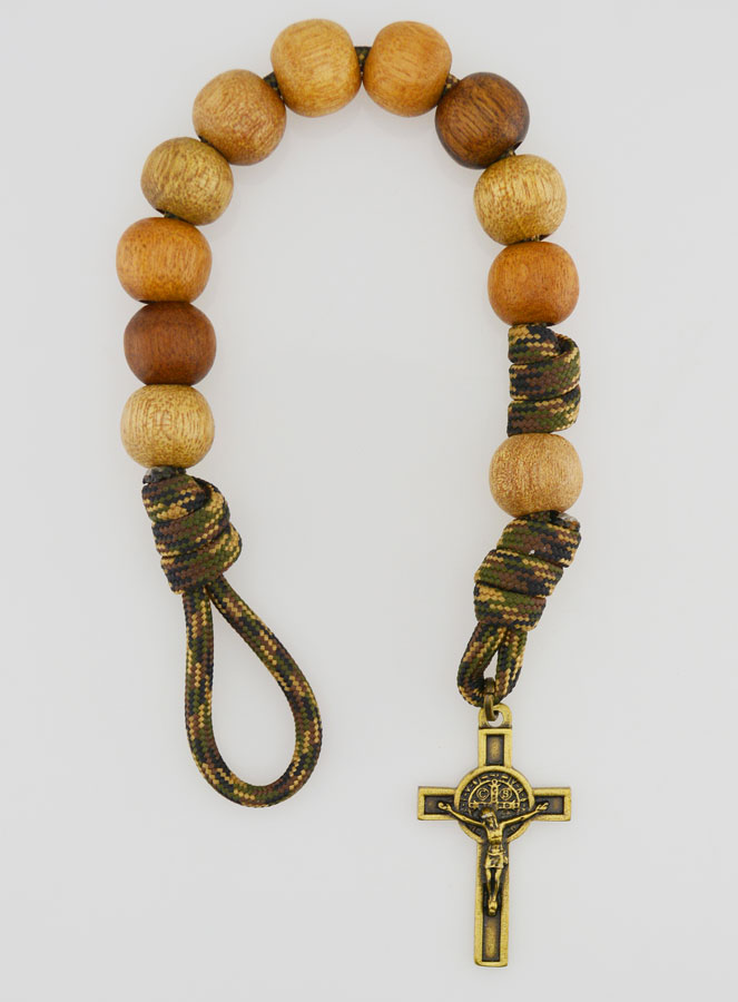 Bracelet Dizainier Gros Grains & Croix de Saint Benoit (pic 2)
