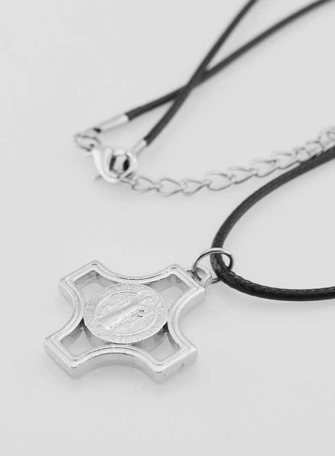 Médaille de Saint Benoît & Cordon (pic 1)