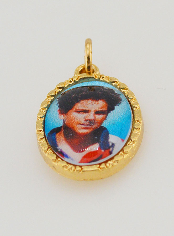 Médaille Bord Torsadé 25mm - Saint Carlo Acutis (pic 2)