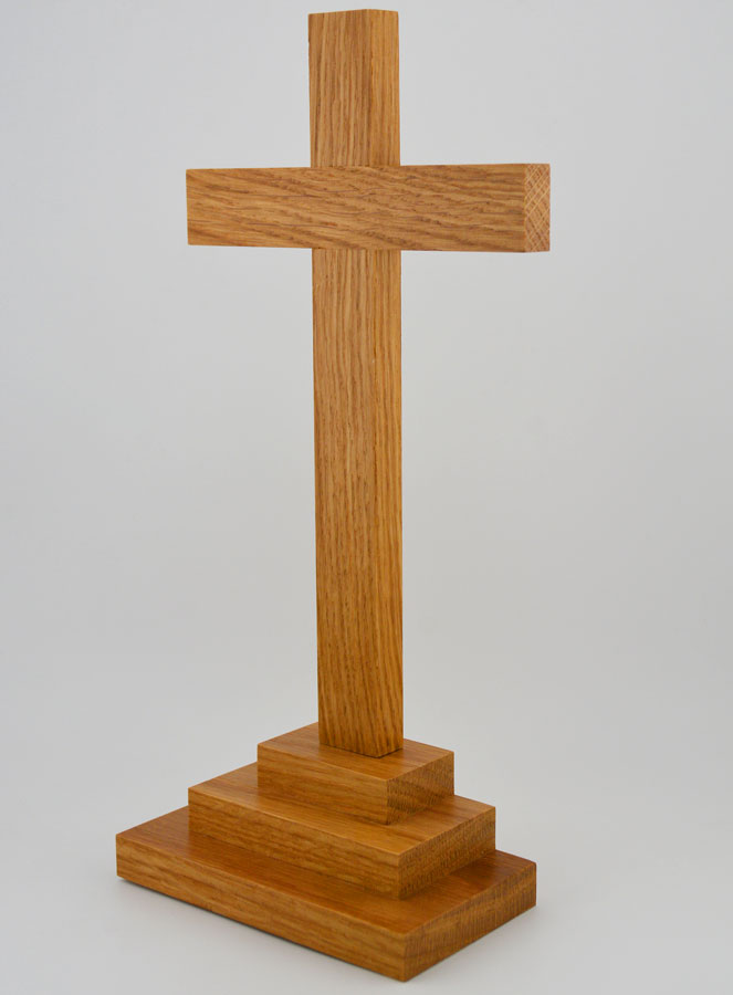 Crucifix sur Socle en Chêne Clair - 25cm (pic 2)