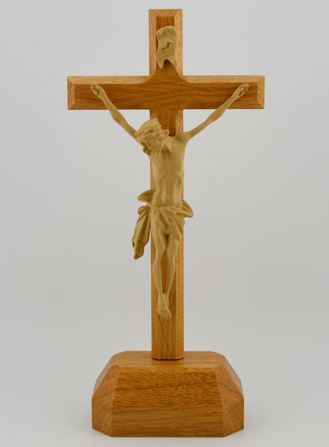 Crucifix sur Socle en Chêne - 22cm (pic 1)
