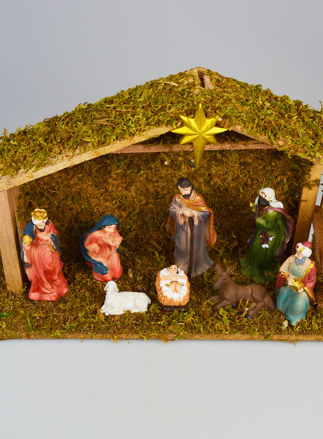 Crèche de Noël 8 Santons et Étable - 35cm (pic 2)