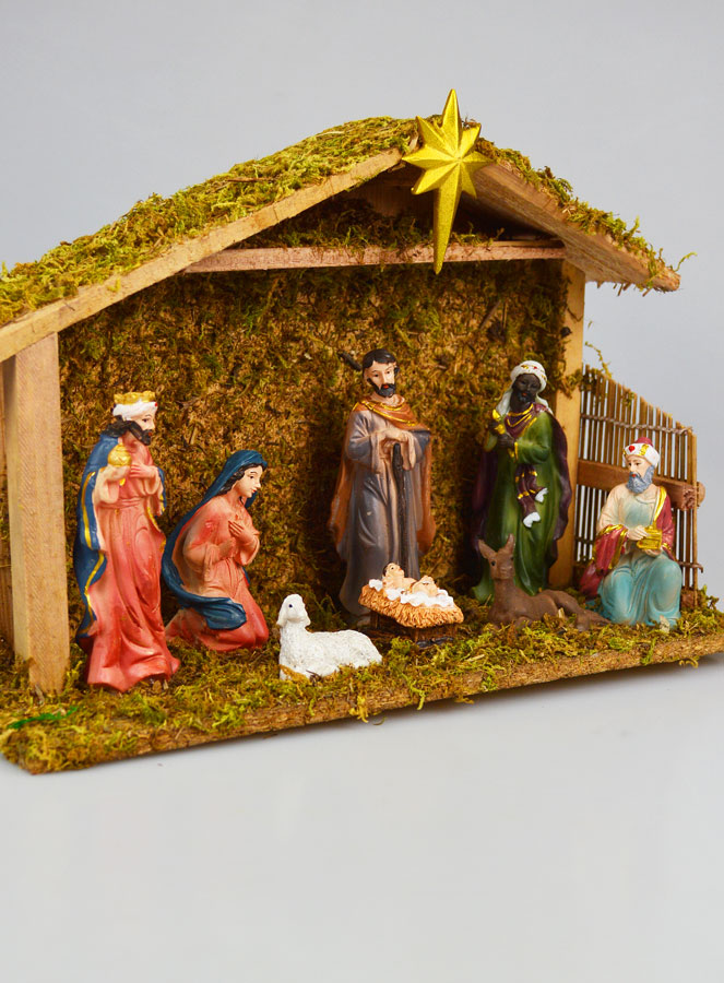 Crèche de Noël 8 Santons et Étable - 35cm (pic 3)