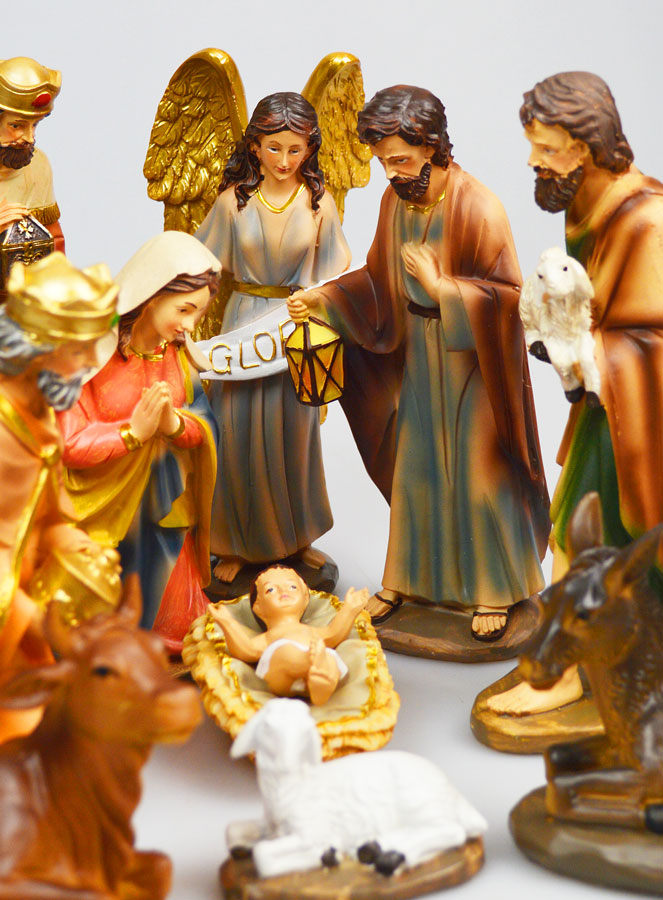 Crèche de Noël 11 Santons Finition Dorée - 20cm (pic 4)