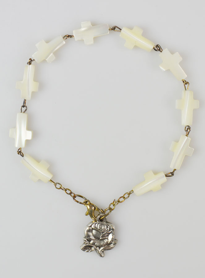 Bracelet Dizainier Croix en Nacre Véritable (pic 1)
