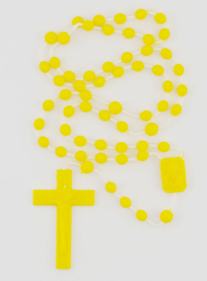 Chapelet Plastique Jaune (pic 1)