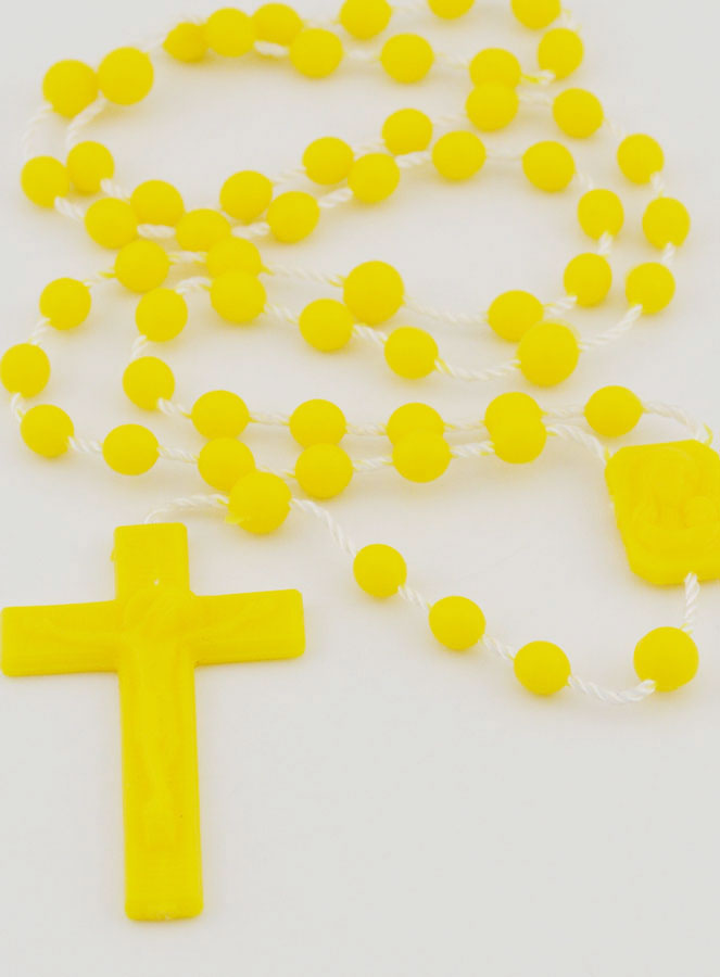 Chapelet Plastique Jaune (pic 2)