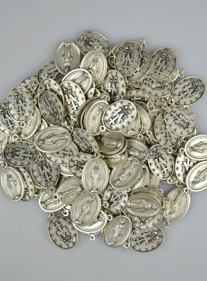 Lot de 100 Médailles Miraculeuses Métal Argenté (pic 2)