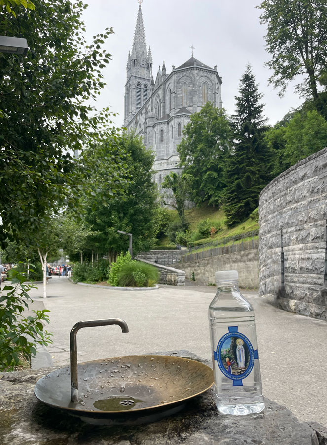 Bouteille Eau de Lourdes (pic 3)
