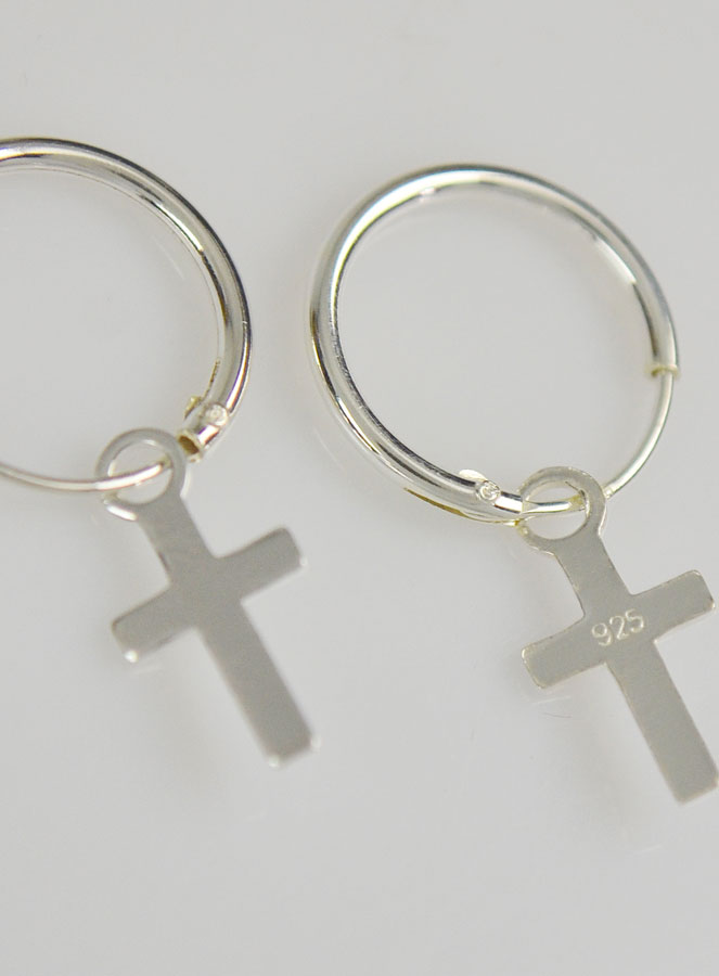 Boucles d'Oreilles Créoles Croix de Jésus en Argent (pic 4)