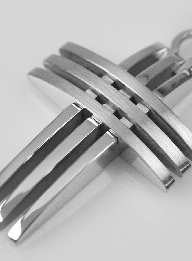 Croix en Acier Moderne 28mm (pic 4)