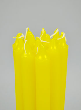 12 Bougies Teintées Masse de Prières Jaune (pic 1)