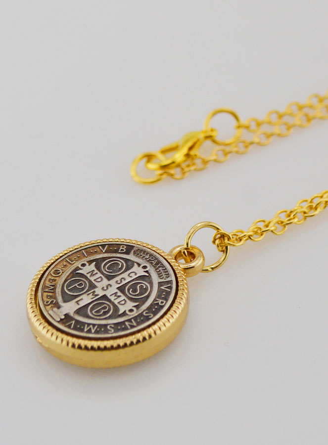 Médaille de Saint Benoît + Chaîne (pic 3)
