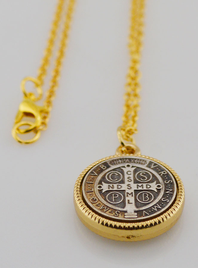 Médaille de Saint Benoît + Chaîne (pic 4)