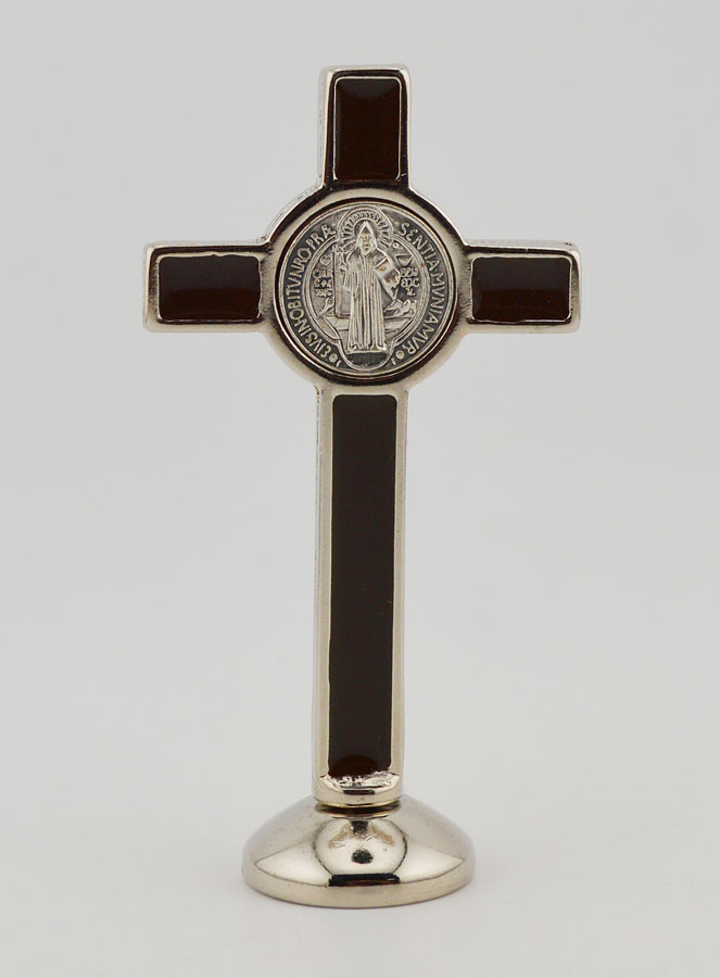 Croix de Saint Benoît Argenté sur Socle - Marron (pic 4)
