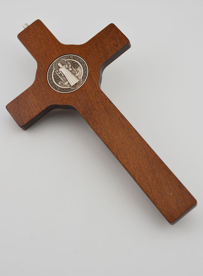 Crucifix Croix de Saint Benoit en Bois Foncé - 21cm (pic 3)