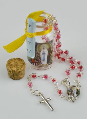 Chapelet Enfant en Perles de Cristal Rouge - Coffret cadeau (pic 1)