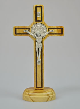 Croix de Saint Benoit en Bois d'Olivier - 15cm (pic 1)