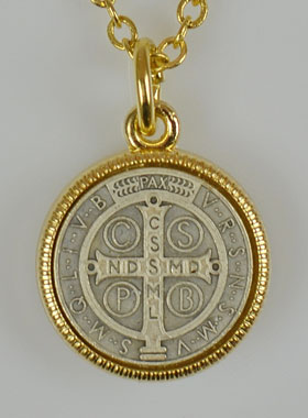 Médaille de Saint Benoît + Chaîne (pic 2)