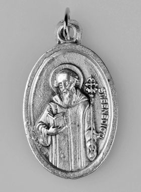 Médaille Religieuse Saint Benoît Argentée (pic 1)