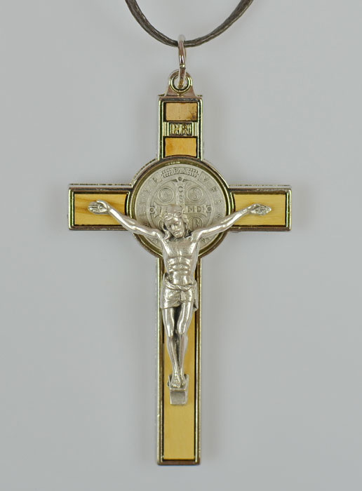 Pendentif Croix de Saint Benoit en Bois - 7cm (pic 2)
