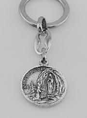 Porte-Clés de Notre Dame de Lourdes Argenté avec Prière
