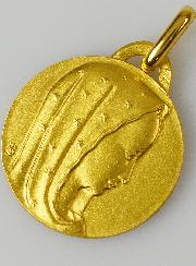 Médaille Profil Vierge Marie au Voile Etoilé en Plaqué Or - 18 mm
