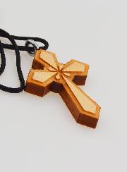Pendentif Croix en Bois Vernis