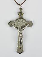 Pendentif Croix de Saint Benoit Argentée avec Cordon