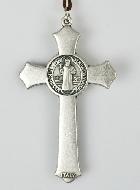 Pendentif Croix de Saint Benoit avec Cordon