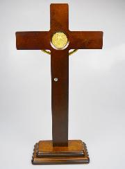 Grande Croix de Saint Benoît sur Socle - 50cm
