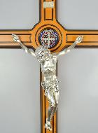 Grand Crucifix Mural de Saint Benoît en Bois - 48cm