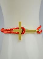 Bracelet avec Croix Dorée sur Cordon Rouge - Taille Femme