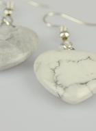 Boucles d'Oreilles Coeur Howlite 20mm