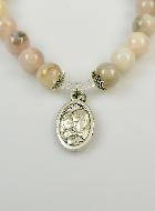 Bracelet Religieux en Pierre d'Agate Rose - St Benoît et Ste Famille