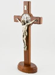 Crucifix Croix de Saint Benoit en Bois Foncé sur Socle - 21cm