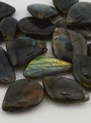 Pierre Naturelle de Labradorite Percé en Largeur