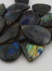 Pierre Naturelle de Labradorite Percé en Largeur
