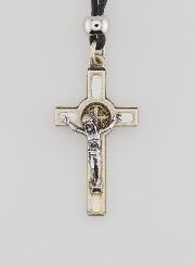 Collier Religieux Croix de Saint Benoit - Blanc