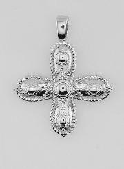 Pendentif Croix Carrée Relief Baroque - 2cm