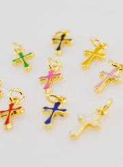 Lot de 10 Breloques Mini Croix Multicolores 10mm