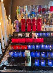 Bougie allumée à la Grotte avec votre Prière