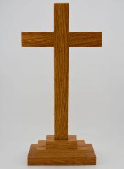Crucifix sur Socle en Chêne Clair - 25cm
