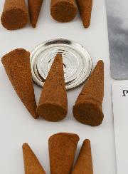 Encens de Prière pour Être Délivré du Mal en Cones